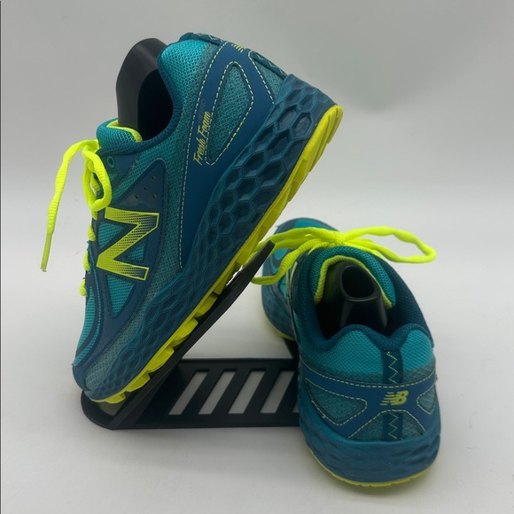 NEW BALANCE Fresh Foam Hierro Trail WTHIERT Teal Green Shoes Women's Size 7.5 - Picture 4 of 16